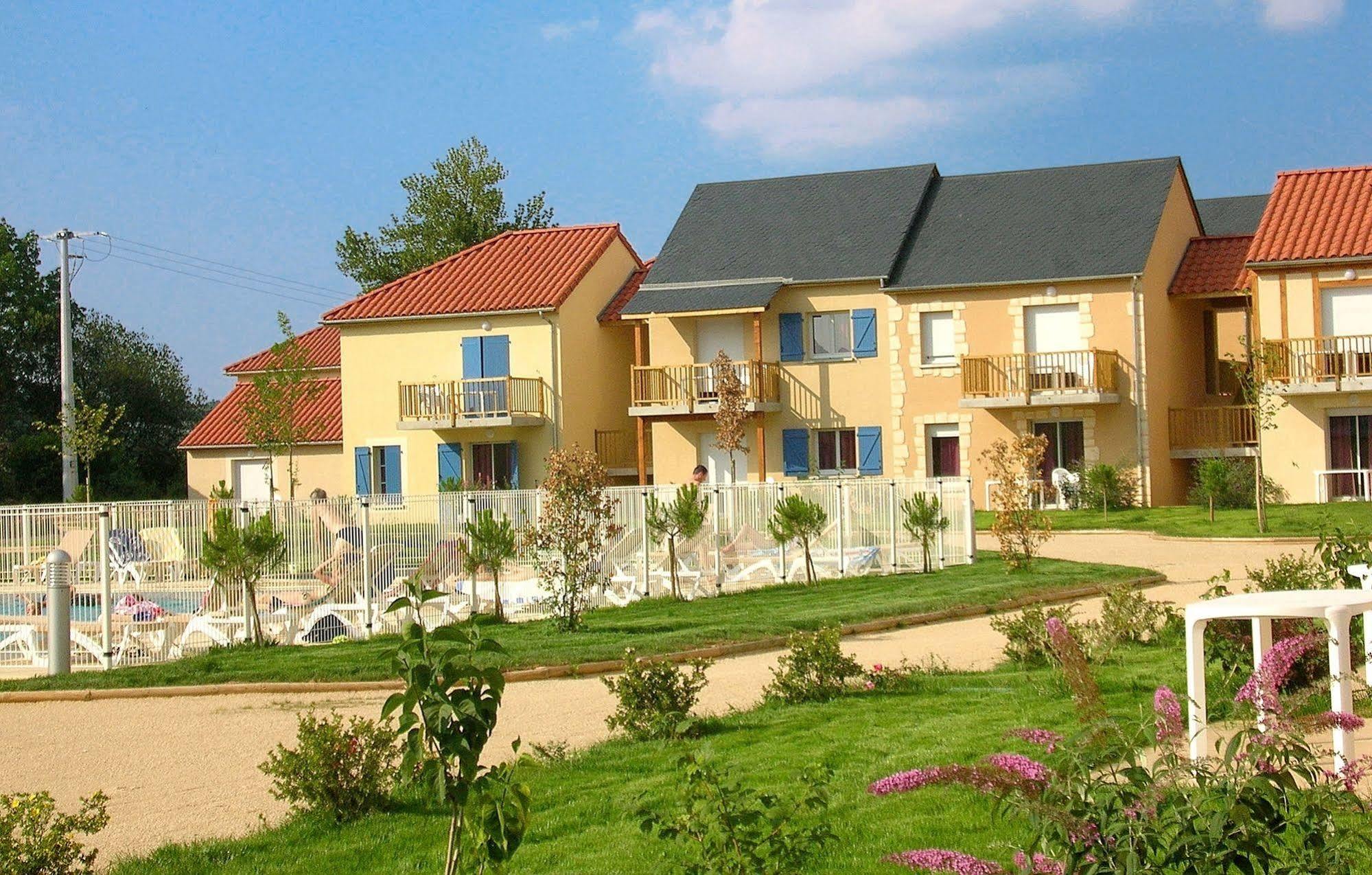 Residence Odalys Le Hameau Du Moulin Montignac-Lascaux Buitenkant foto
